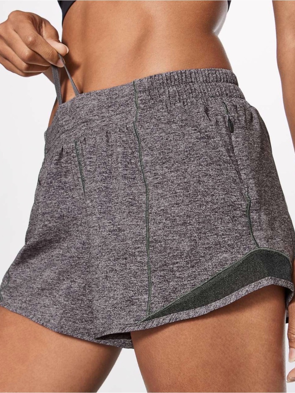 Lululemon Hotty Hot Short - size 4